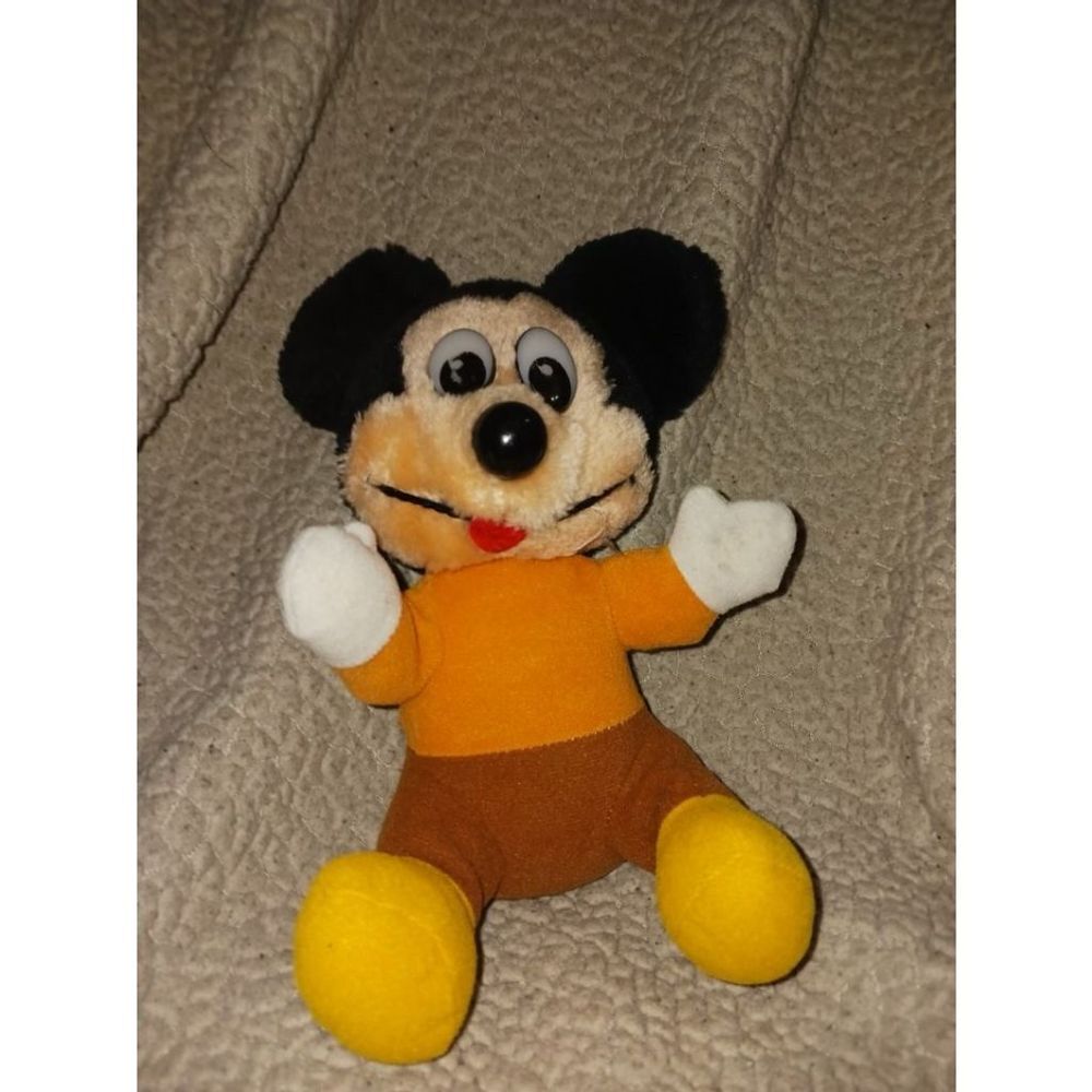 Vintage 1984 Disney Mickey's Christmas Carol‎ Plush Toy